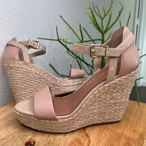 GIANNI BINI // Safina Jute Wedge Heel